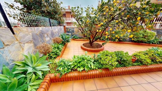 Luxus-Haus in Viladecans, Provinz Barcelona