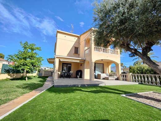 Detached House in Cunit, Province of Tarragona