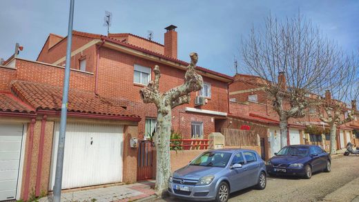 Luxury home in Moralzarzal, Province of Madrid
