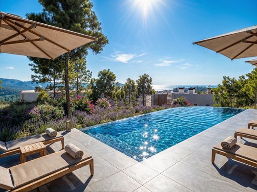Apartment / Etagenwohnung in Figols, Provinz Barcelona