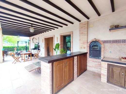 Detached House in Castalla, Alicante