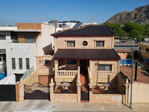 Detached House in Redován, Alicante