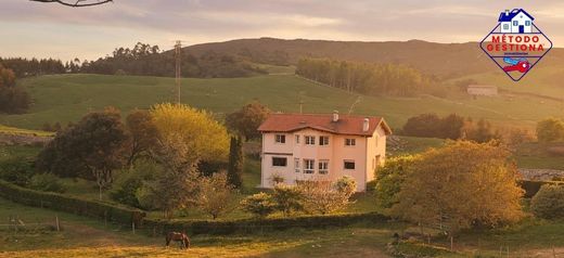 Luxury home in Santillana, Province of Cantabria