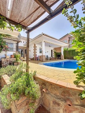 Vrijstaand huis in Cúllar-Vega, Provincia de Granada