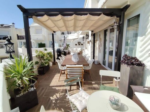 Piso / Apartamento en Benalmádena, Málaga