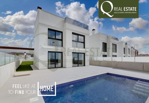 Detached House in Mutxamel, Alicante