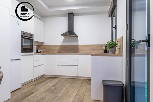 Apartment / Etagenwohnung in Granada, Andalusien