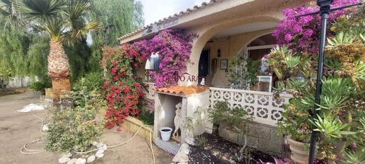Einfamilienhaus in Busot, Alicante
