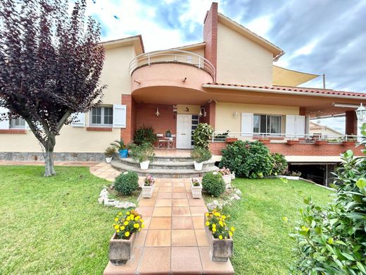 Detached House in Cànoves i Samalús, Province of Barcelona