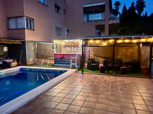 Mehrfamilienhaus in Segur de Calafell, Provinz Tarragona