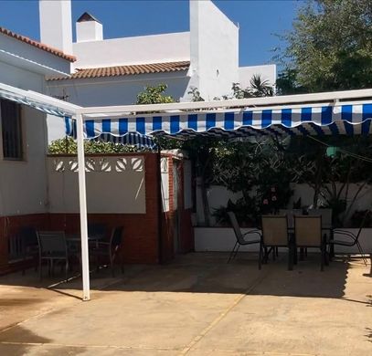 Luxury home in Punta Umbría, Province of Huelva