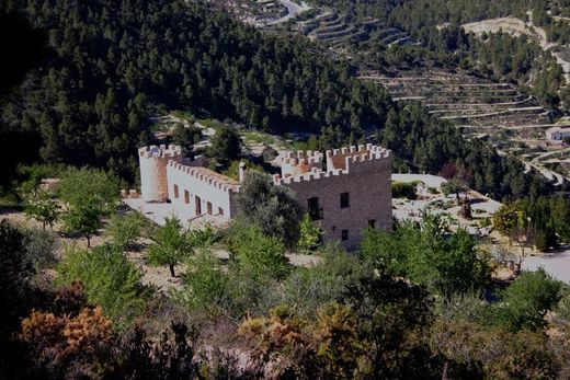 Rural or Farmhouse in Relleu, Alicante
