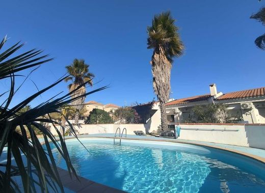 Deltebre, Província de Tarragonaの高級住宅