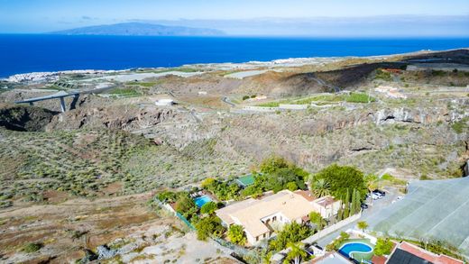 Villa in Guía de Isora, Province of Santa Cruz de Tenerife