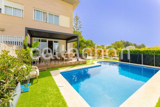 Semidetached House in La Pobla de Vallbona, Valencia