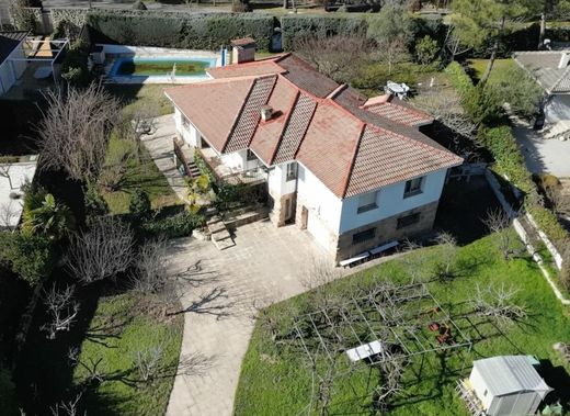 Villa in Tres Cantos, Province of Madrid