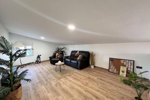 ﻣﻨﺰﻝ ﺭﻳﻔﻲ/ ﺑﻴﺖ ﻤﺰﺭﻋﺔ ﻓﻲ Dolores, Provincia de Alicante