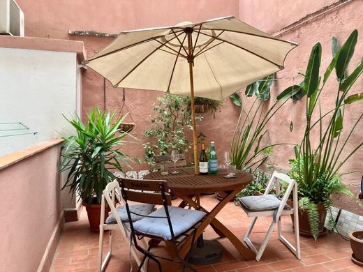Apartment / Etagenwohnung in Barcelona, Provinz Barcelona