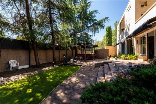 Dom jednorodzinny w Majadahonda, Provincia de Madrid