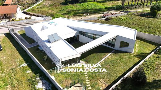 Detached House in Santa Maria da Feira, Aveiro