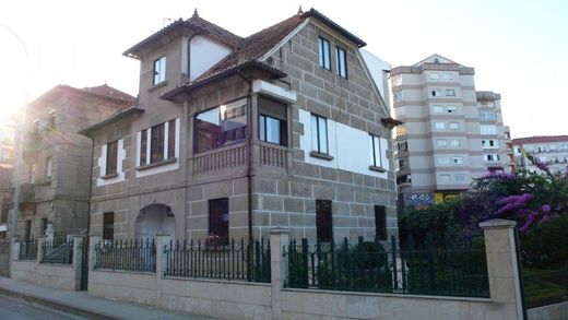 Vigo, ポンテベドラの一戸建て住宅