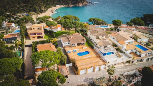 Luxus-Haus in Lloret de Mar, Provinz Girona