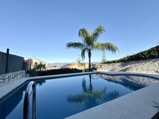 Twee-onder-een-kapwoning in Alhaurín de la Torre, Provincia de Málaga