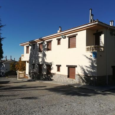 Residential complexes in Güéjar-Sierra, Granada