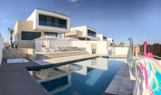 Villa in Playas de Orihuela, Provincia de Alicante