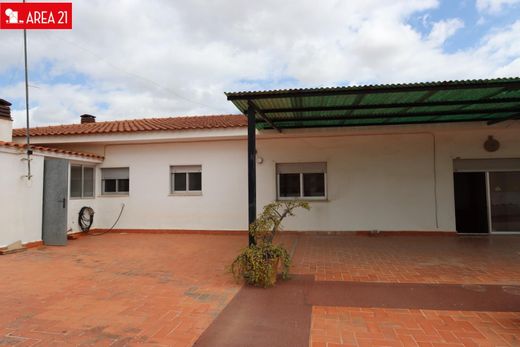 Residential complexes in La Pobla de Vallbona, Valencia