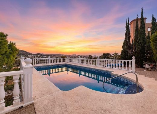 Einfamilienhaus in Calp, Alicante