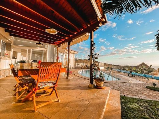 Villa in Adeje, Province of Santa Cruz de Tenerife