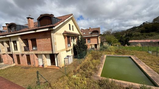 Residential complexes in Reocín, Province of Cantabria