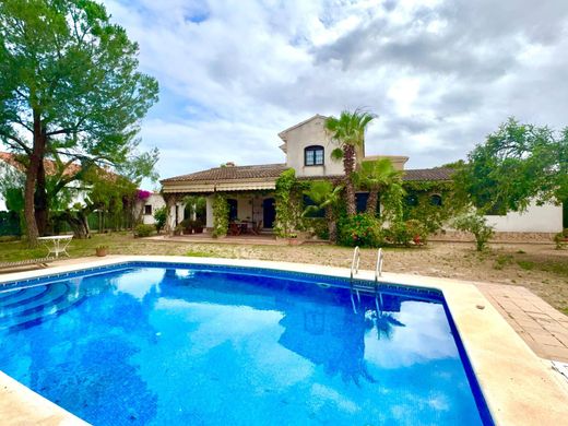 Detached House in Mutxamel, Alicante