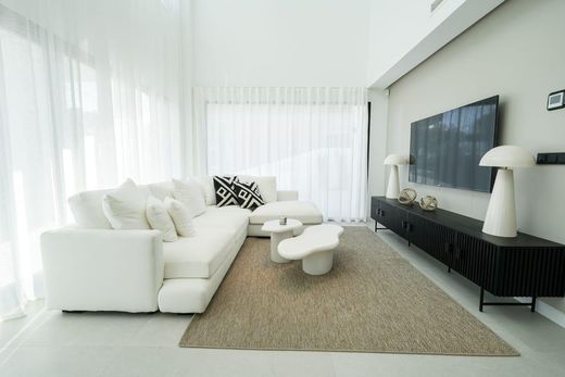 Villa in Polop, Alicante