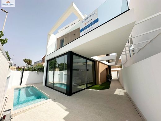 Villa in Pilar de la Horadada, Provincia de Alicante