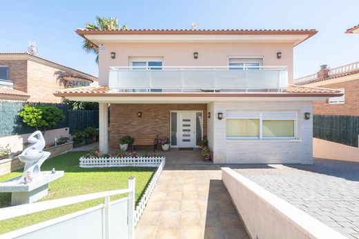 Detached House in Cunit, Province of Tarragona