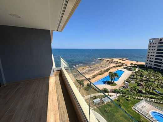 Apartment in Playas de Orihuela, Alicante