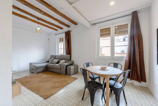 Apartment / Etagenwohnung in Barcelona, Provinz Barcelona