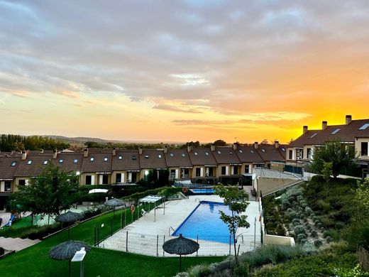 Luxe woning in Valdeolmos, Provincia de Madrid