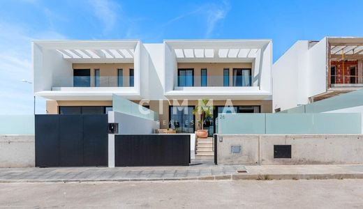 Luxury home in Dolores, Alicante
