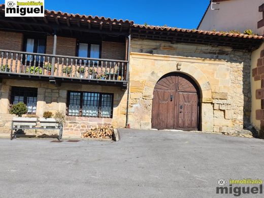 Luxus-Haus in Caviedes, Provinz Cantabria