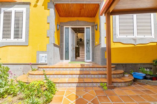 Chalet Pareado en Santa Brígida, Las Palmas