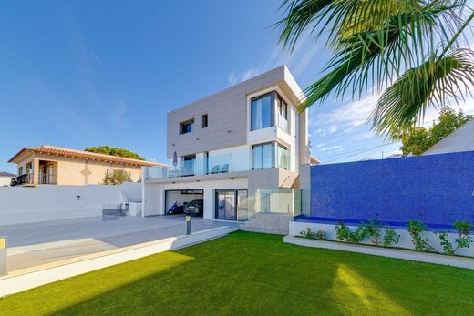 Villa in Torrevieja, Alicante