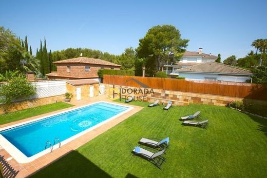 Luxury home in Roda de Barà, Province of Tarragona