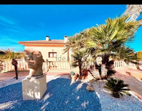 Villa in Aspe, Alicante