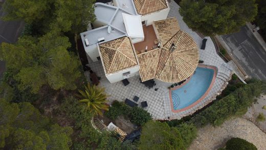 Villa in Callosa d'En Sarrià, Alicante