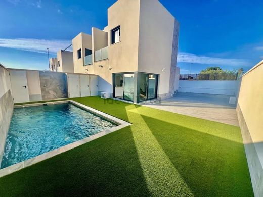 Villa in Mutxamel, Alicante