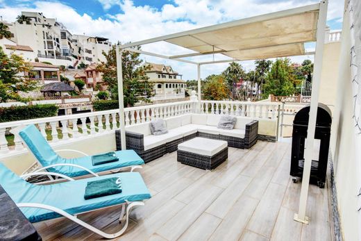 Yarɪ müstakil ev Benalmádena, Provincia de Málaga
