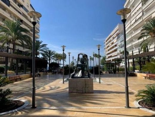Apartment / Etagenwohnung in Marbella, Málaga